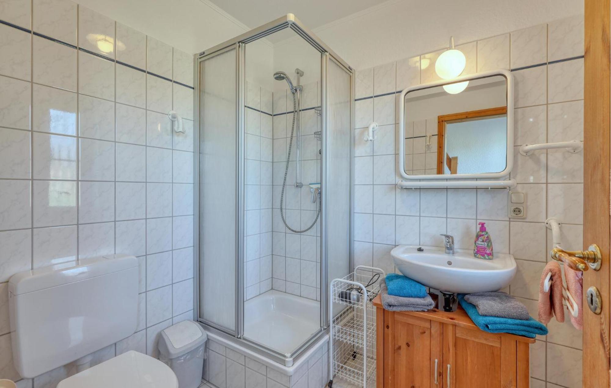 Nice Home In Toenning With Kitchen Extérieur photo
